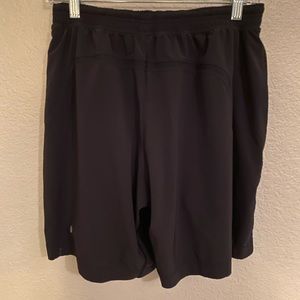Lululemon men’s inliner 7” shorts